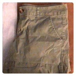 AE olive shorts